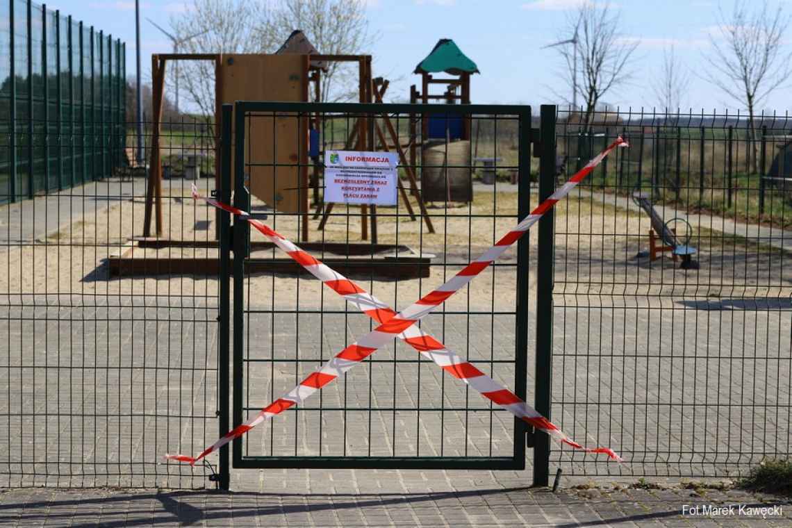 Place zabaw i siłownie zewnętrzne na terenie gminy Dygowo zamknięte!