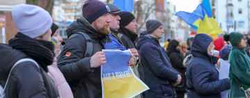 Solidarni z Ukrainą. Wiec poparcia w Kołobrzegu