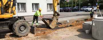 Trwa budowa kanalizacji deszczowej w ulicy Głównej w Dygowie