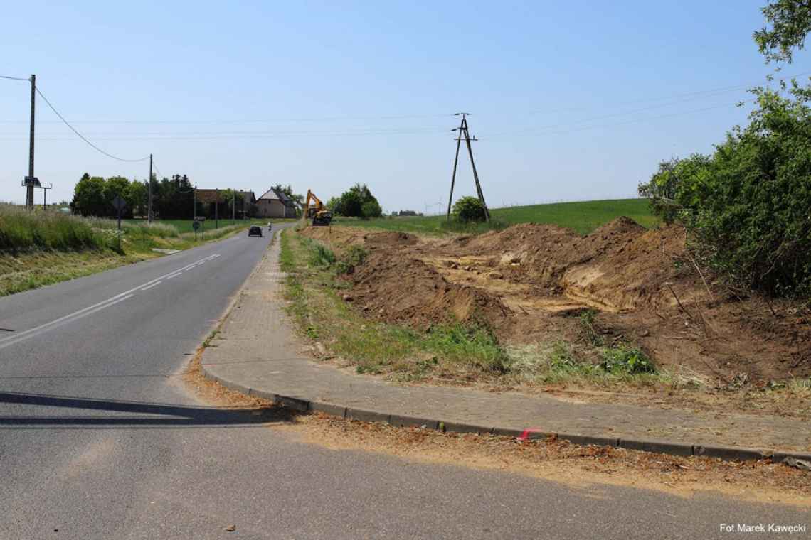 Trwa budowa ścieżki rowerowej w gminie Dygowo
